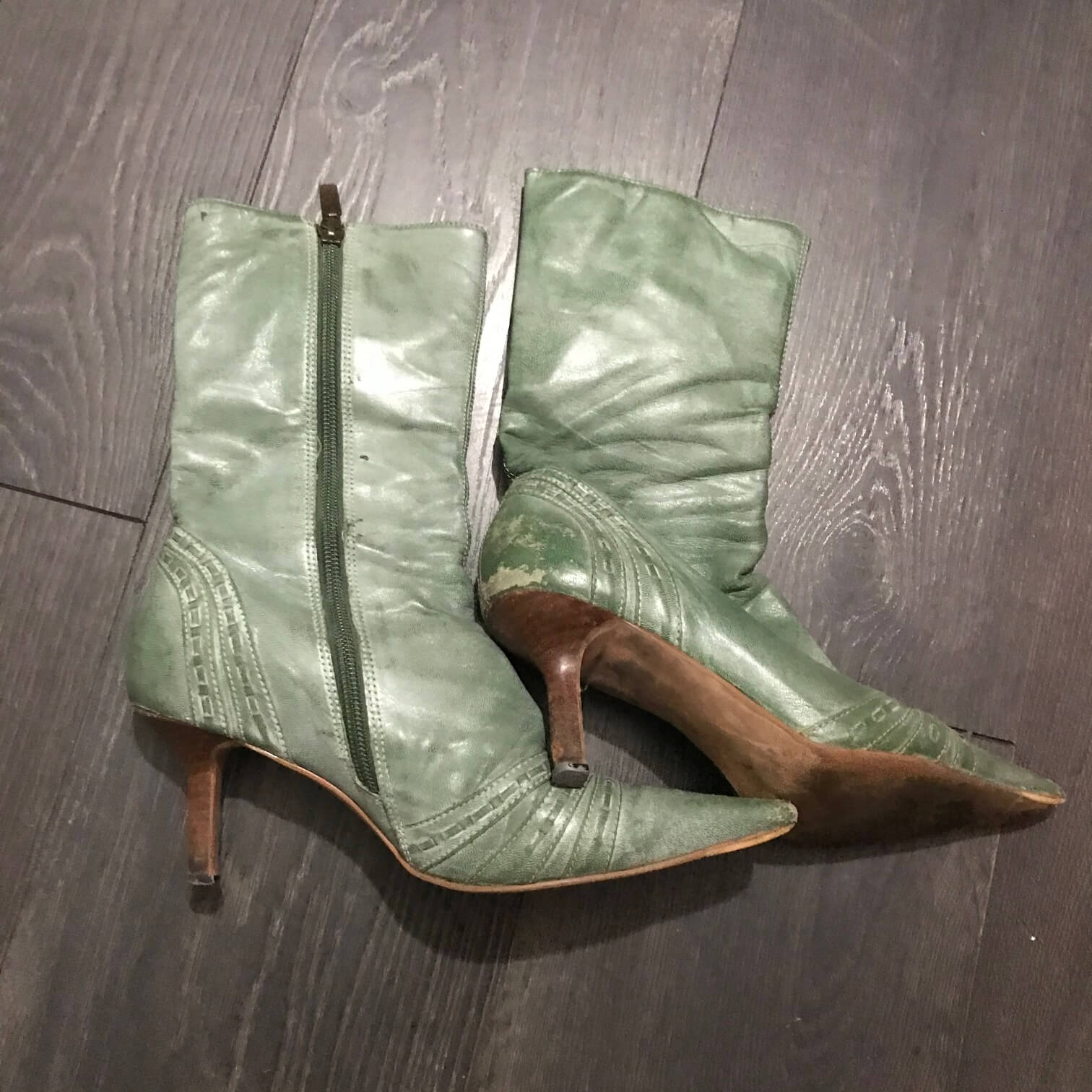 Used ankle boots - Pale green ankle boots - very dirty soles Used ankle boots - Pale green ankle boots - very dirty soles