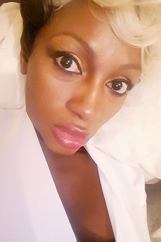 Mistress Ava Black headshot